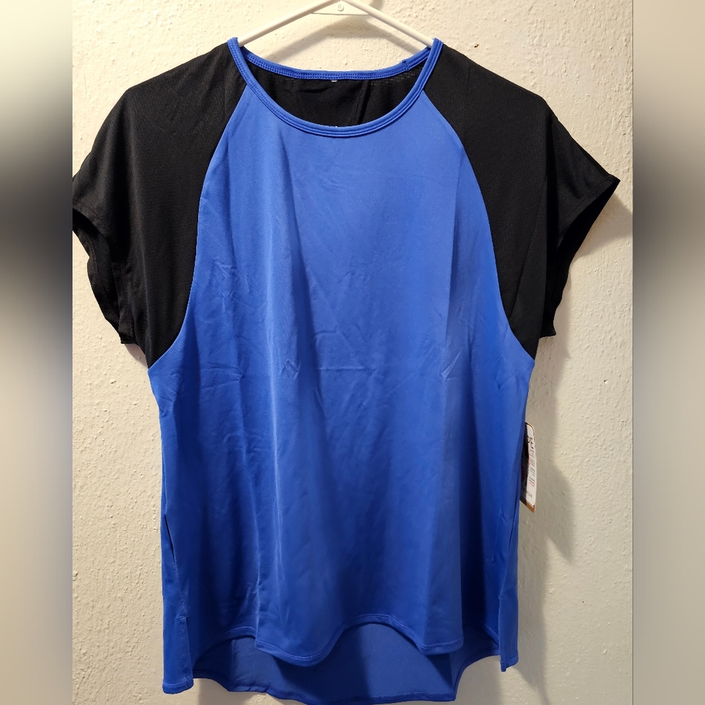 Shape Activewear Top Shirt NWT